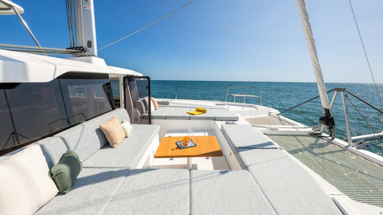 Lagoon 47
