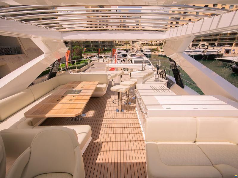 Sunseeker 86 Yacht