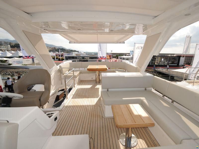 Sunseeker Manhattan 52