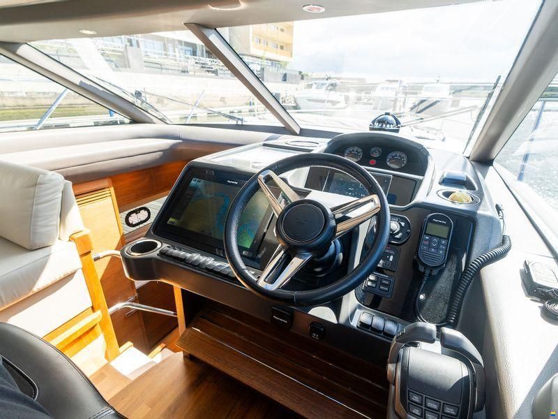 Sunseeker V50