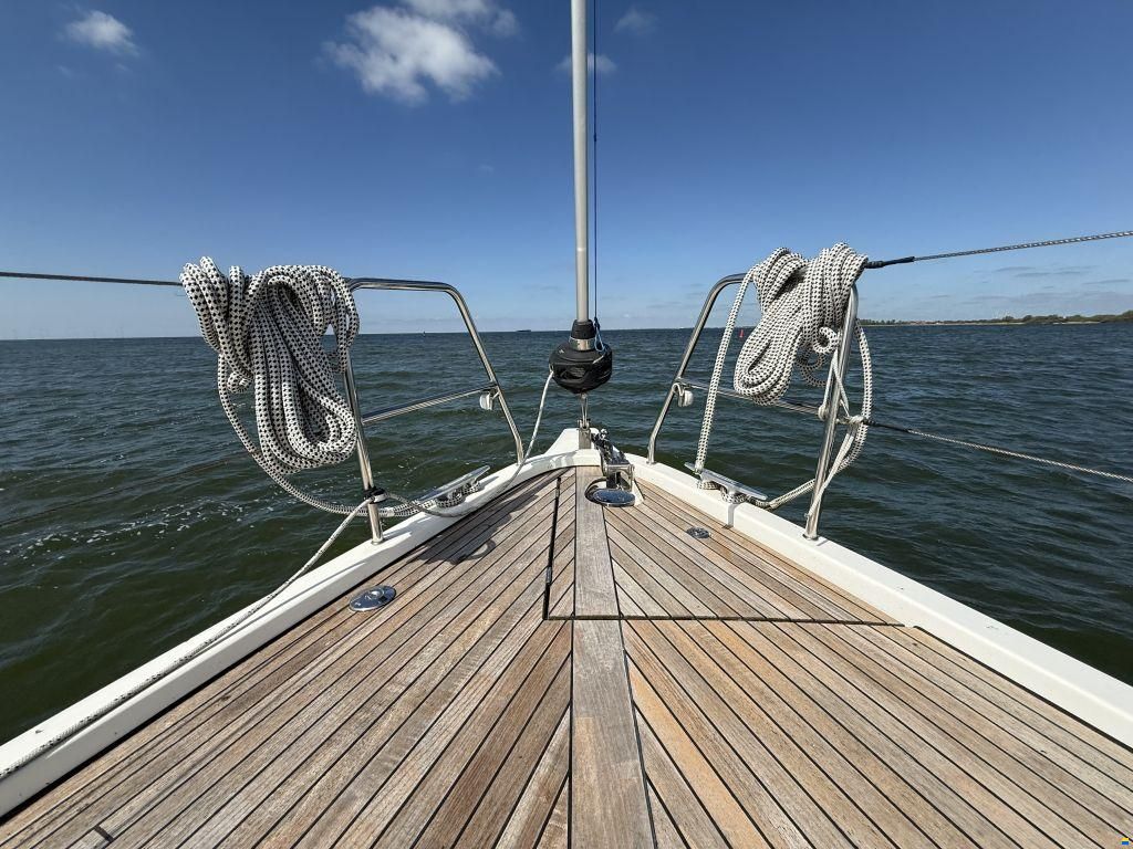Bavaria C 42