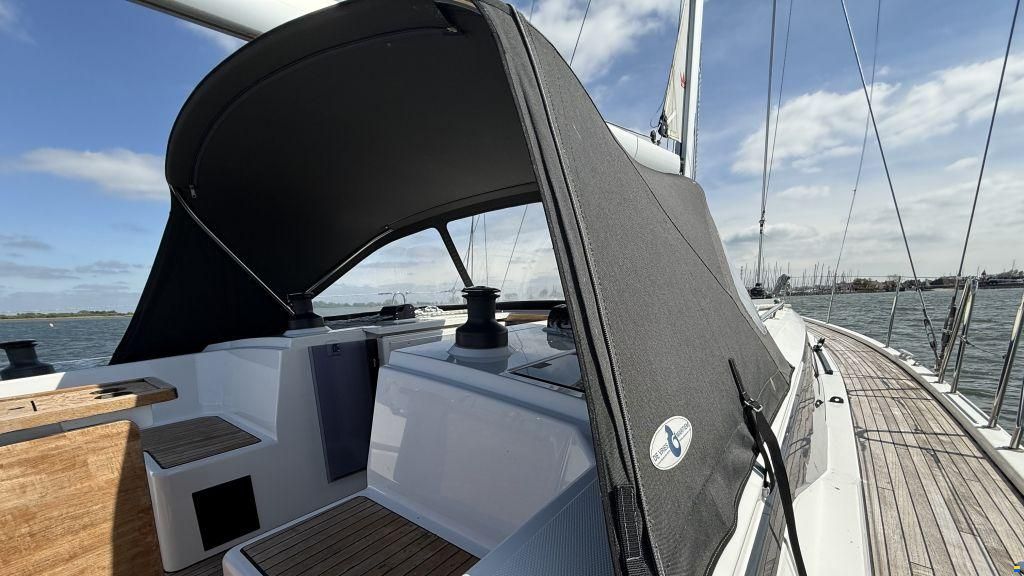 Bavaria C 42