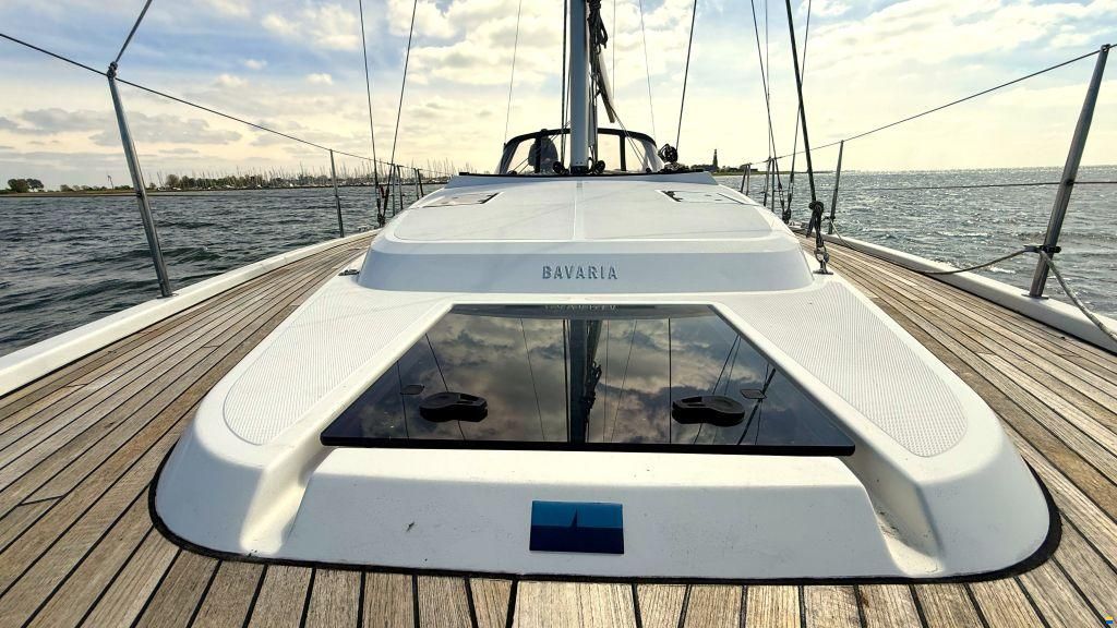 Bavaria C 42