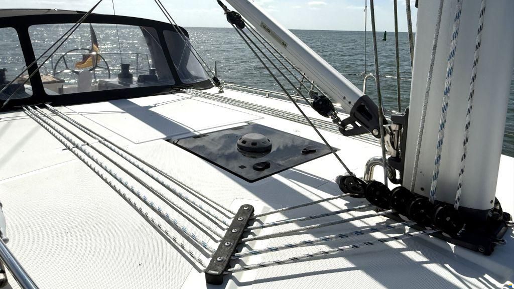 Bavaria C 42