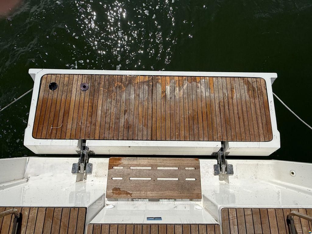 Bavaria C 42