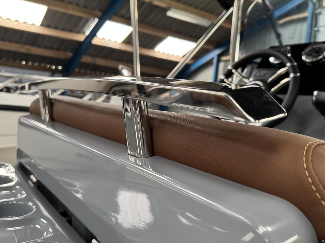 Brig Inflatable Boats Eagle 6,7 RIB med F225 hk Mercury-EFI 4