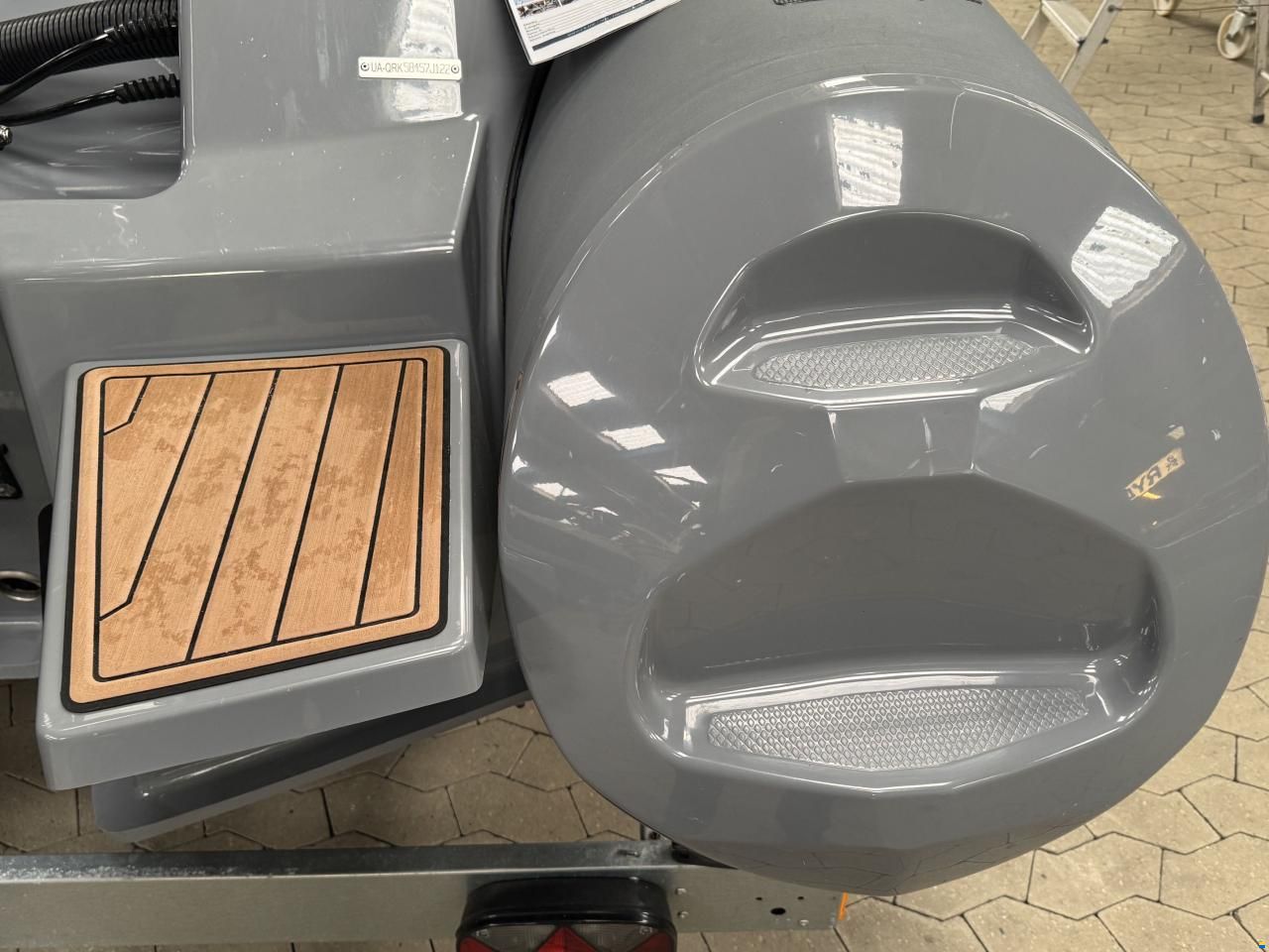 Brig Inflatable Boats Eagle 6,7 RIB med F225 hk Mercury-EFI 4
