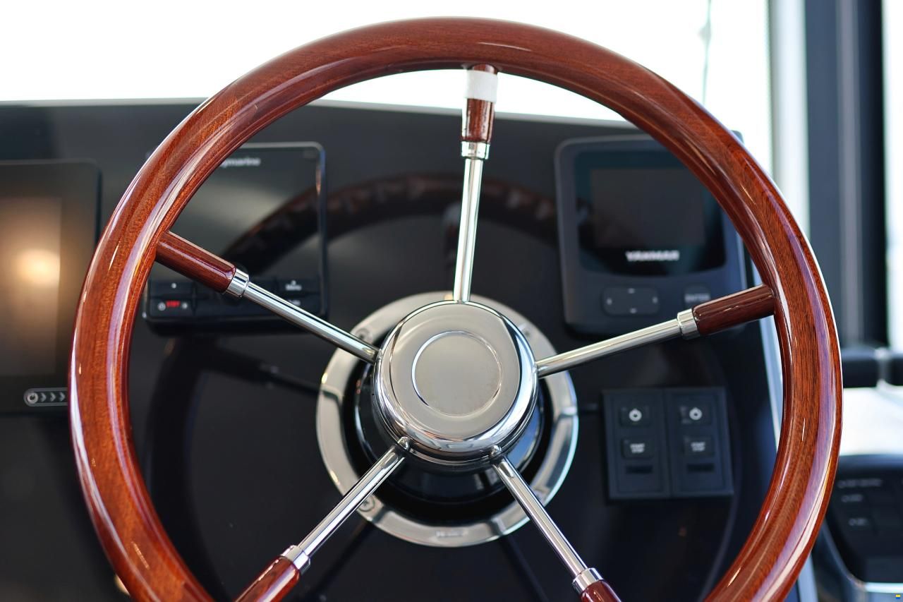 Cobra Seamaster 45