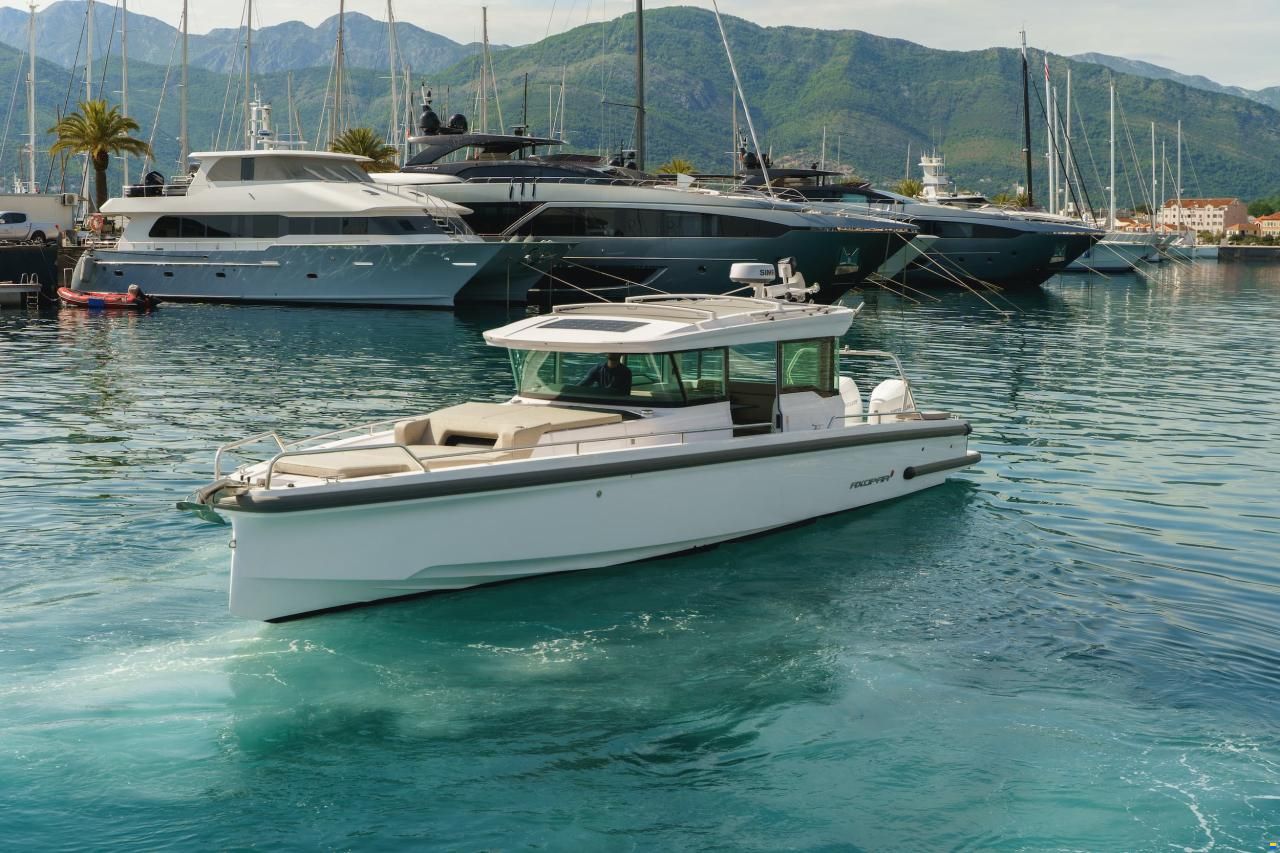 Axopar 37 XC Cross Cabin