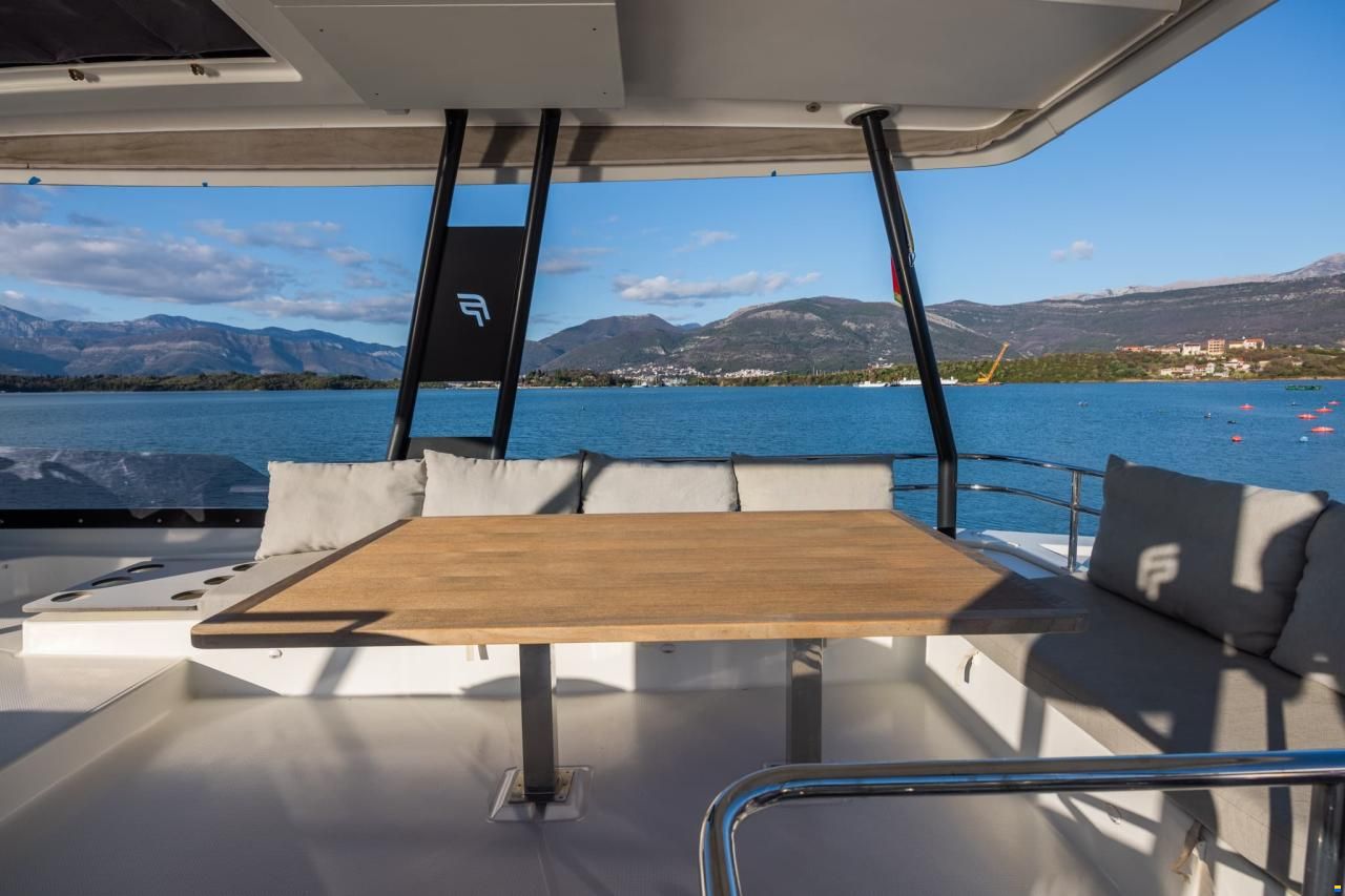 Fountaine Pajot MY 44