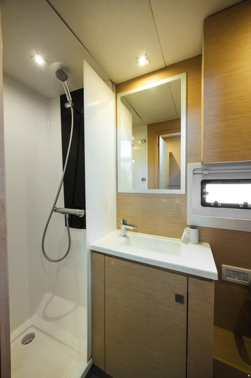 Fountaine Pajot MY 44