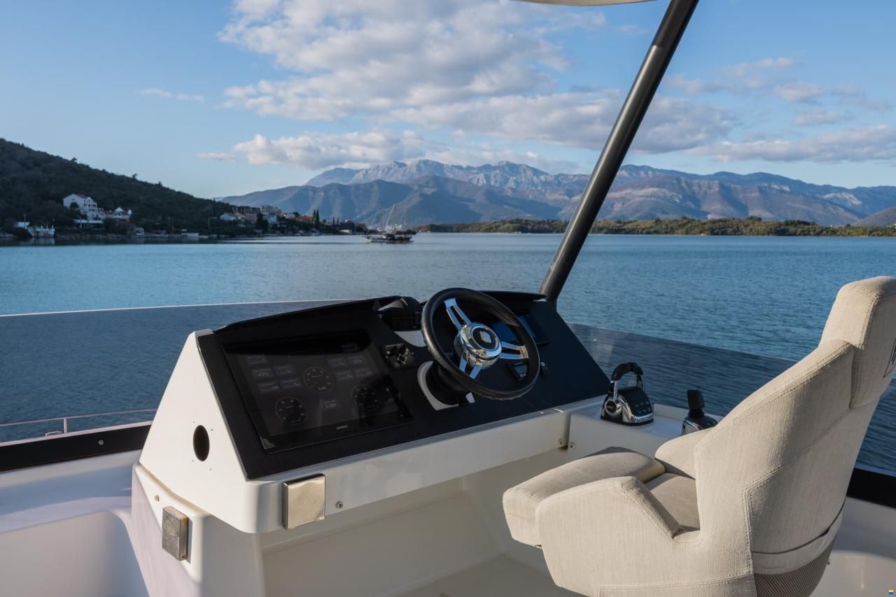 Fountaine Pajot MY 44