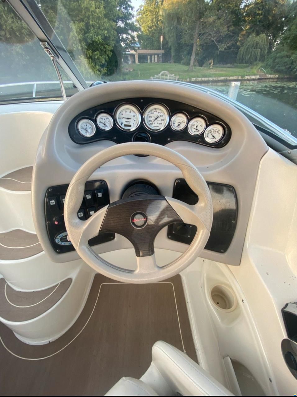 Stingray 240 CR