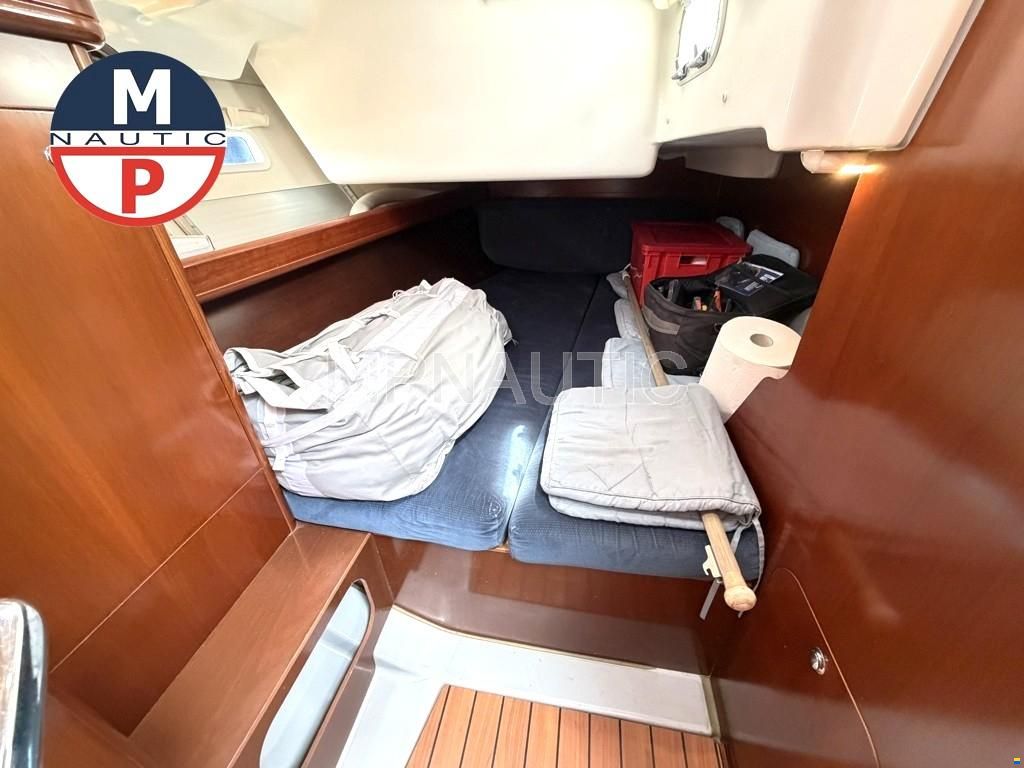 Beneteau Oceanis 393