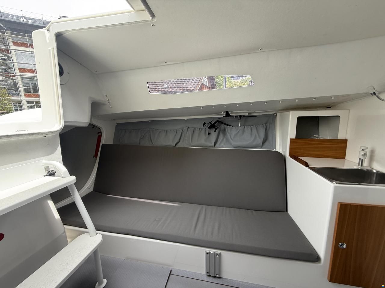 J Boats J/88