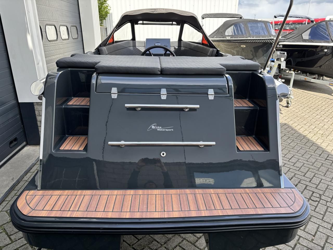 Maxima 600 Tender