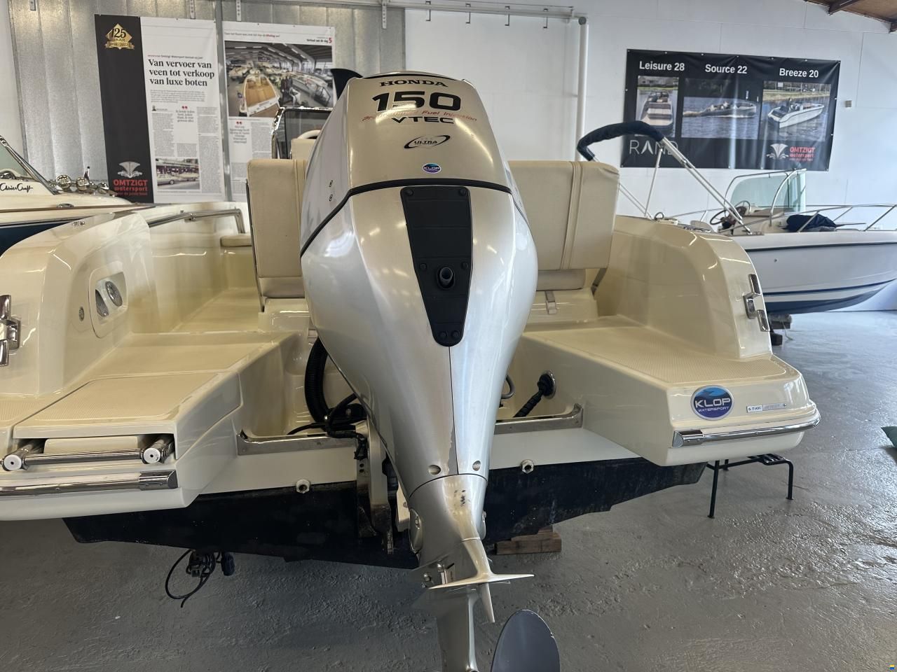 Invictus 200FX