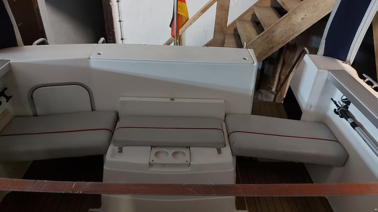Bayliner 2452 Express