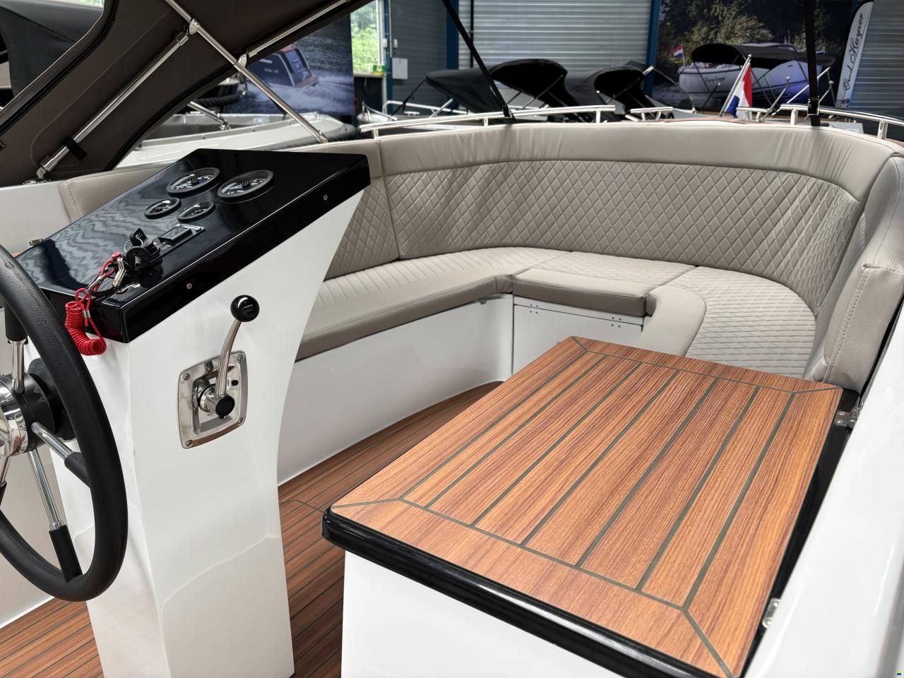 Maxima 630 Tender