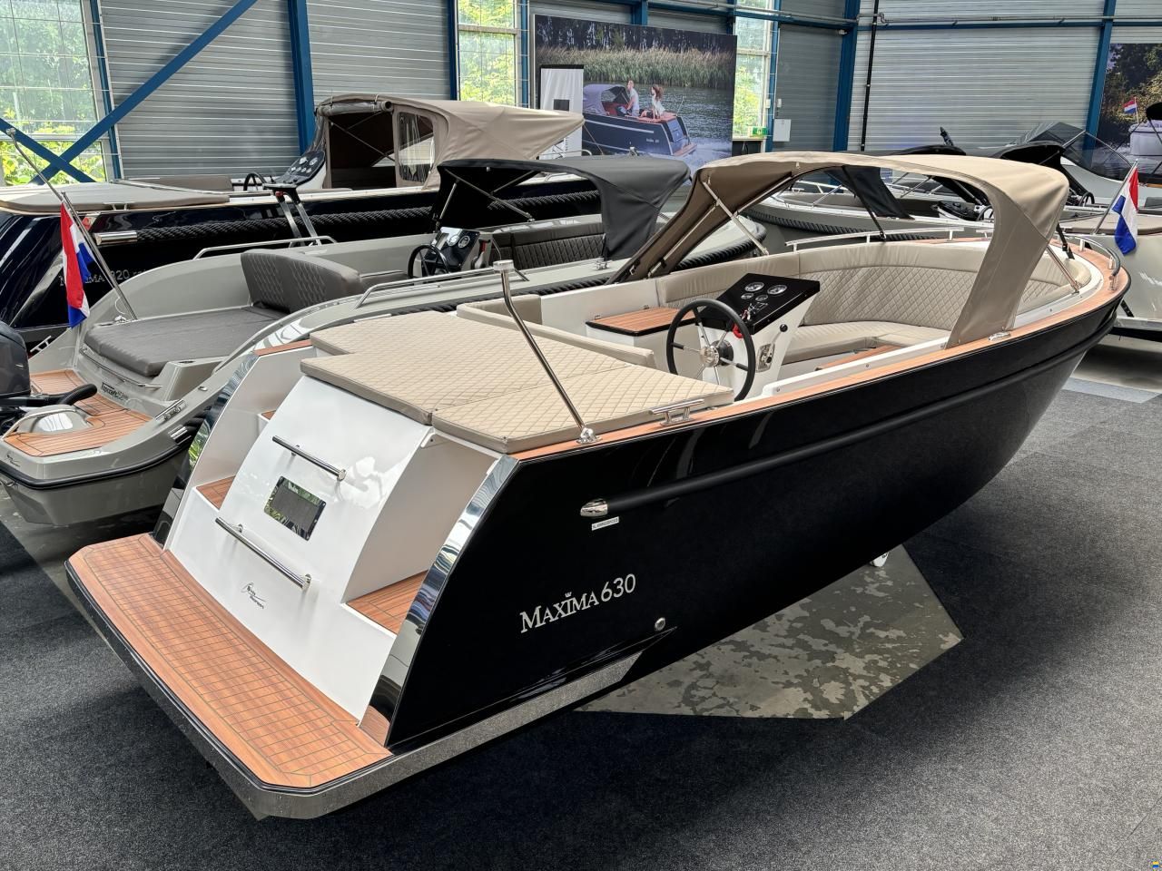Maxima 630 Tender