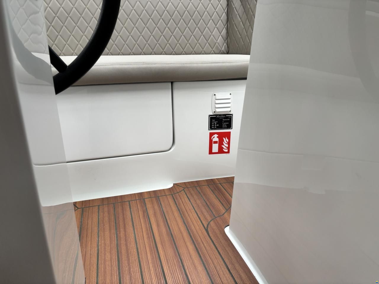 Maxima 630 Tender