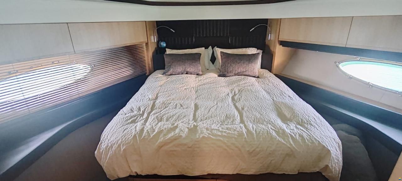 Princess V72