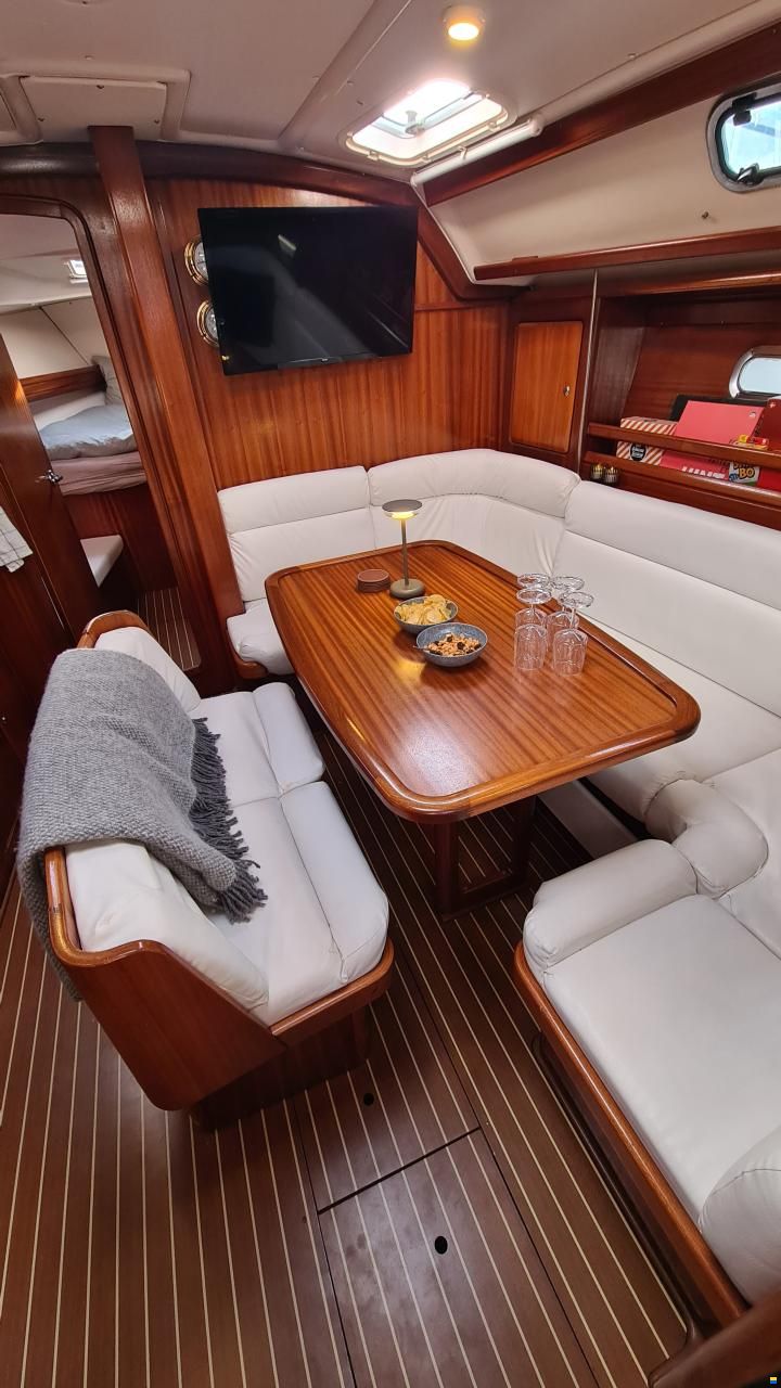 Bavaria 40-3