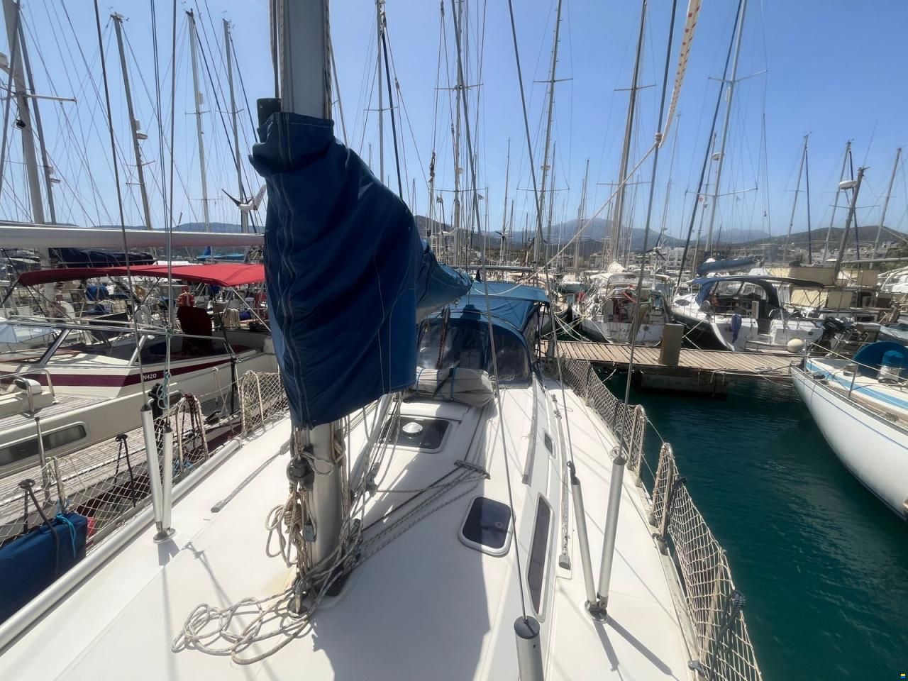 Dufour 38 Classic