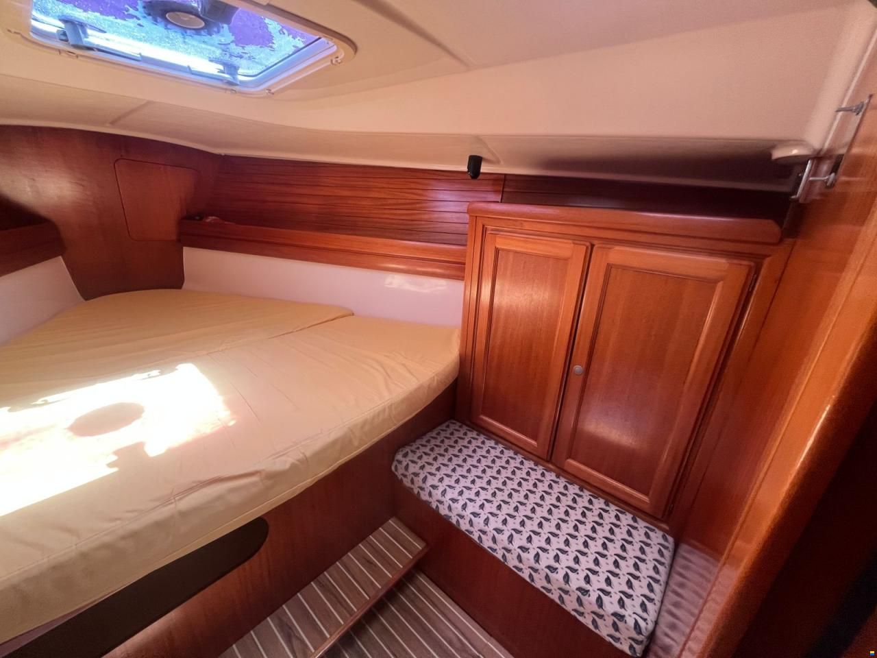 Dufour 38 Classic