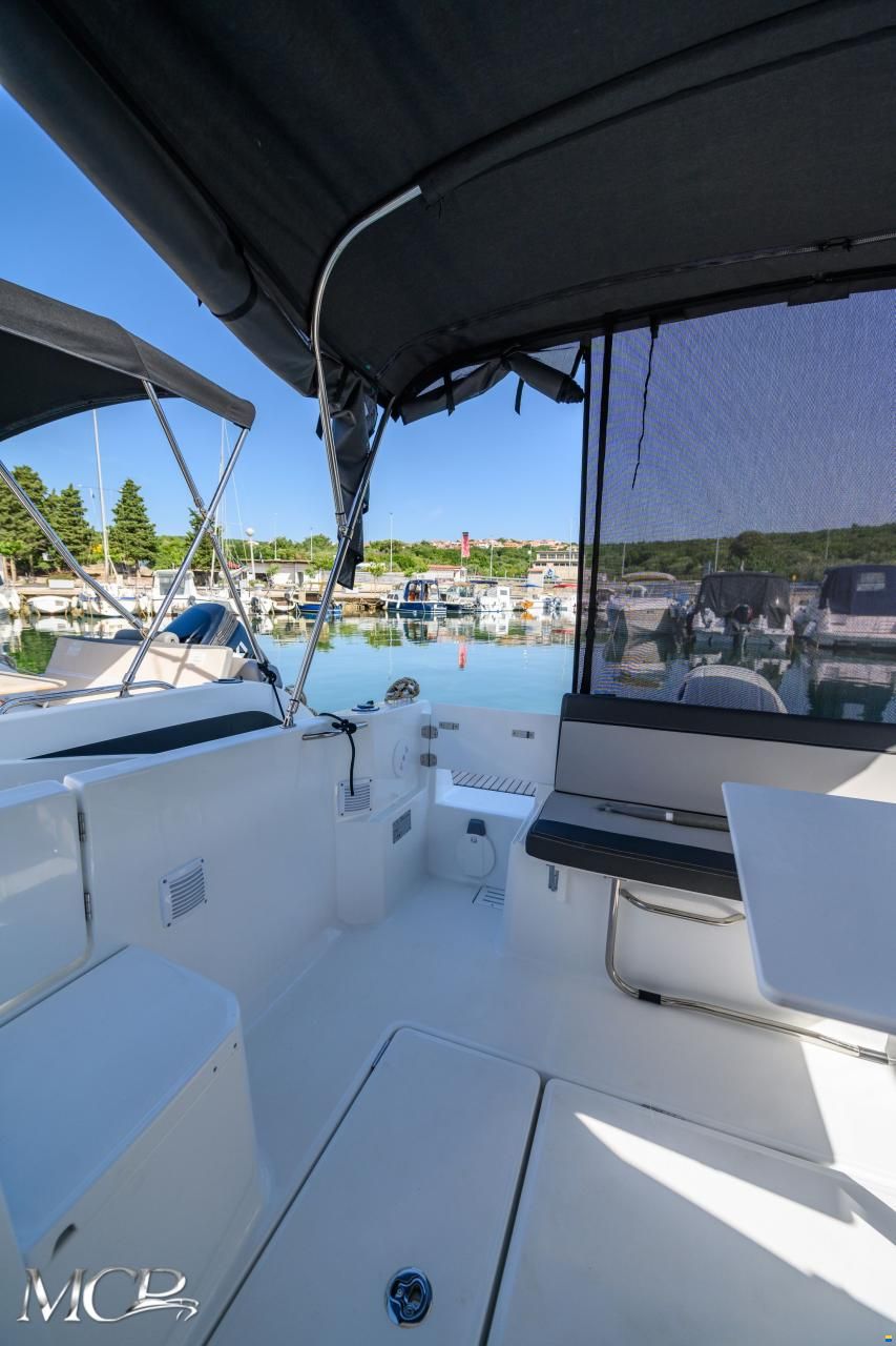 Jeanneau Merry Fisher 795