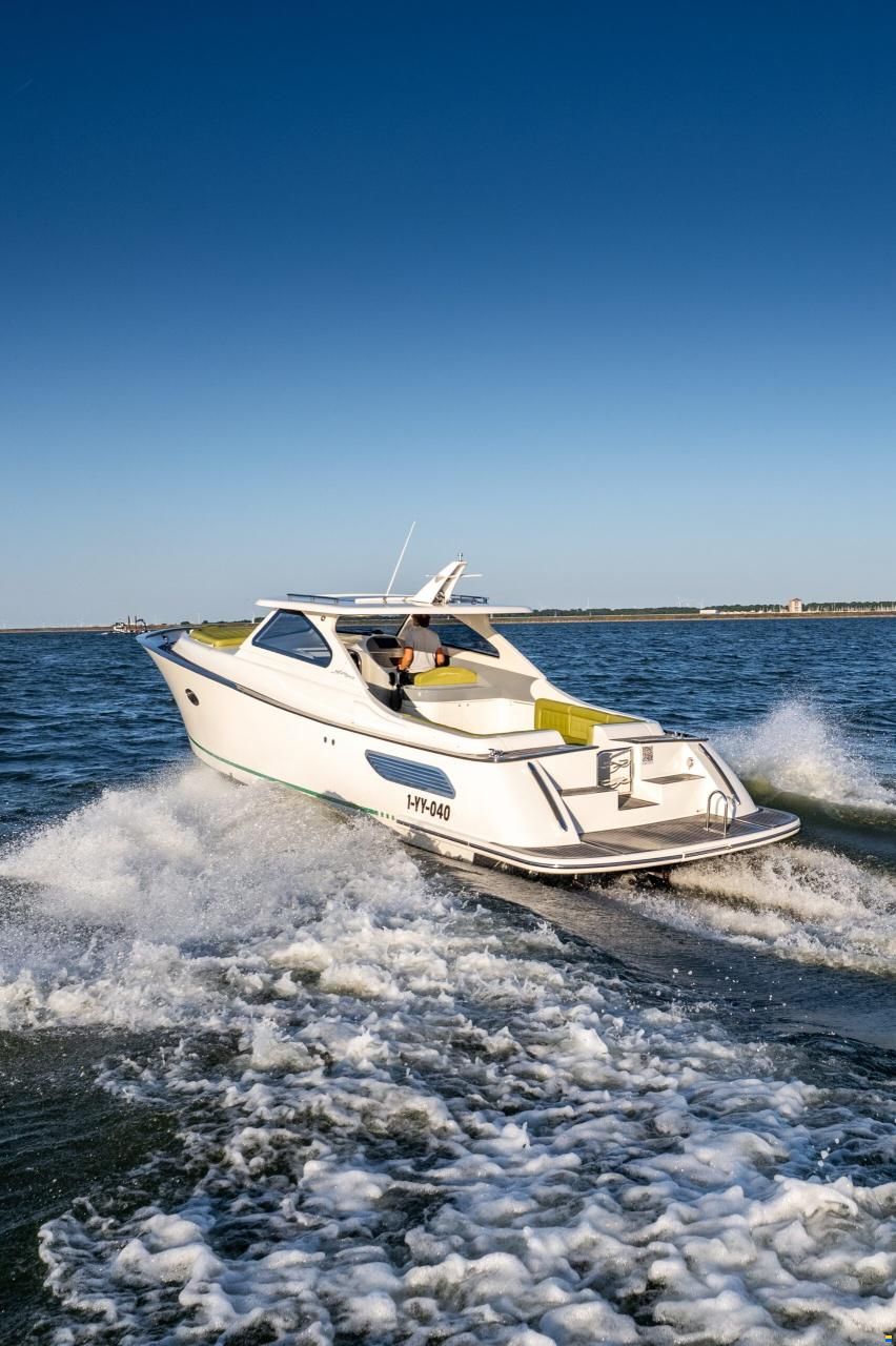 Gagliotta Lobster 35