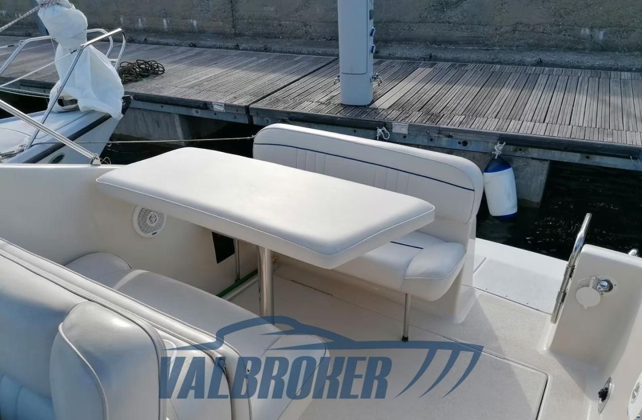 Crownline 268 CR