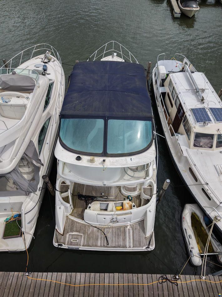 Meridian Yachts 391 Sedan