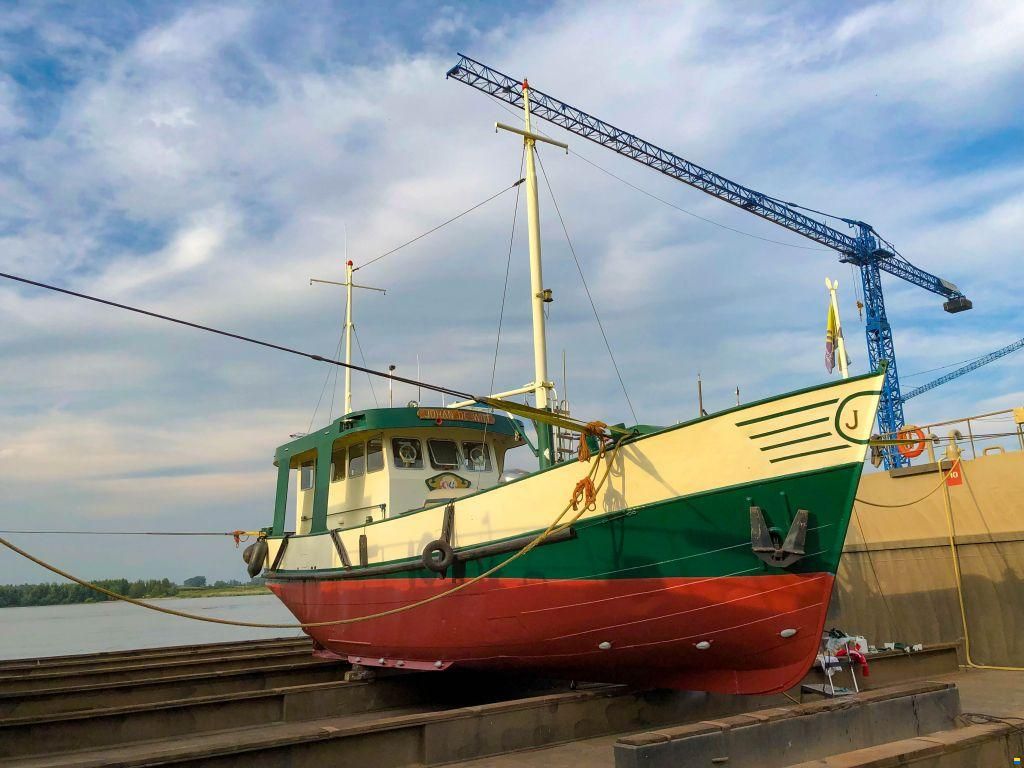 Ex viskotter zeegaand