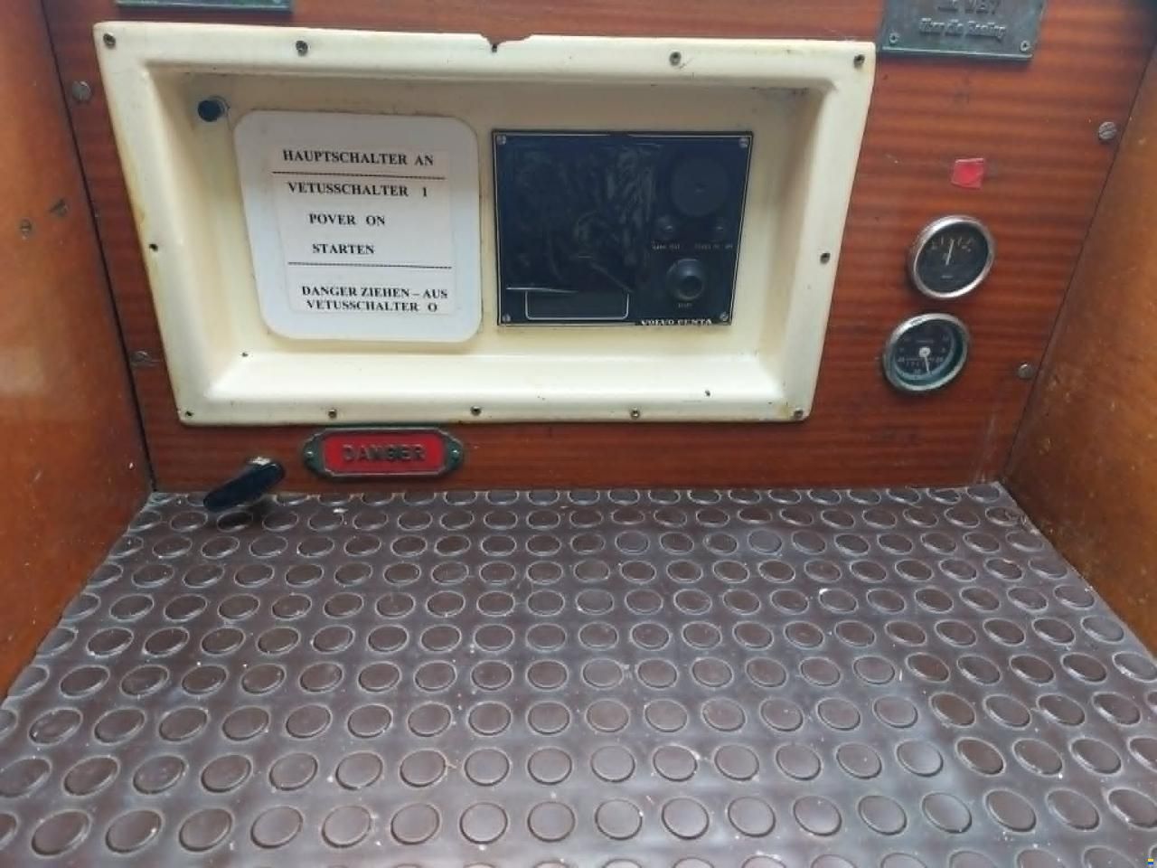 Dufour 35