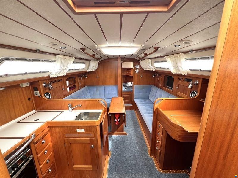 Hallberg Rassy 342