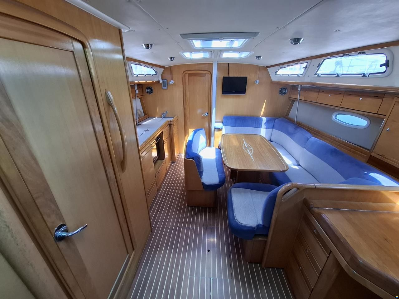 Bavaria 40