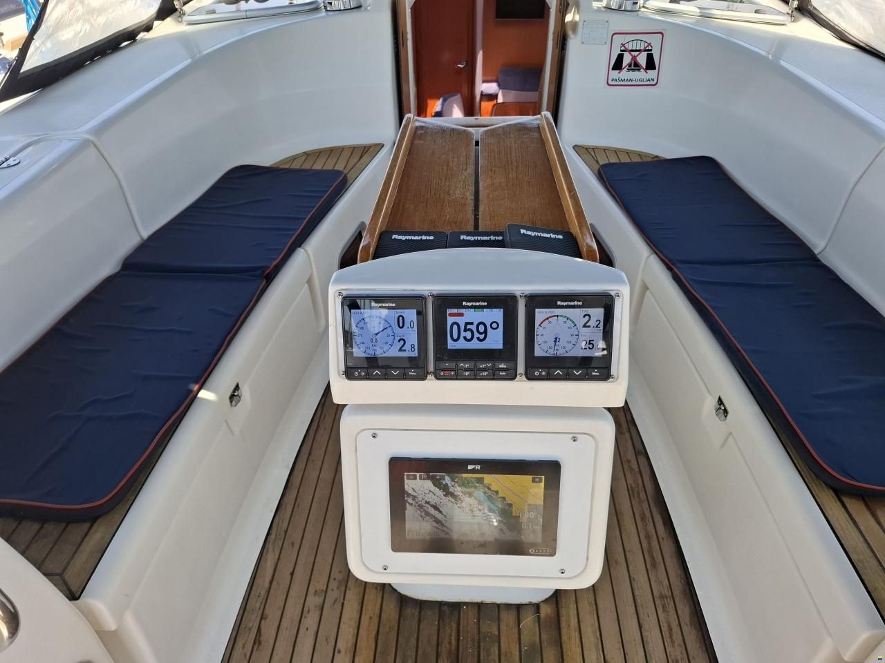 Bavaria 40