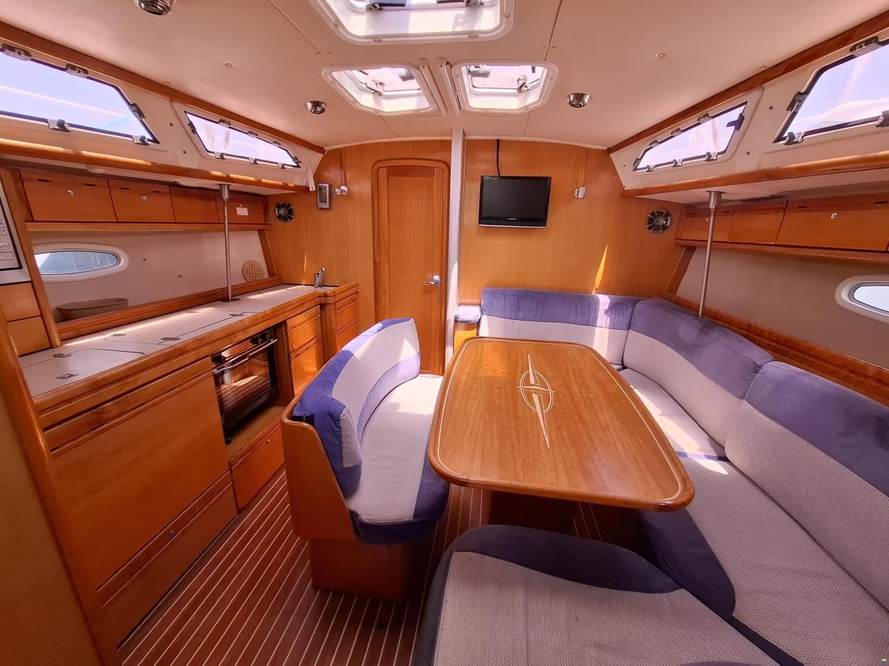 Bavaria 40