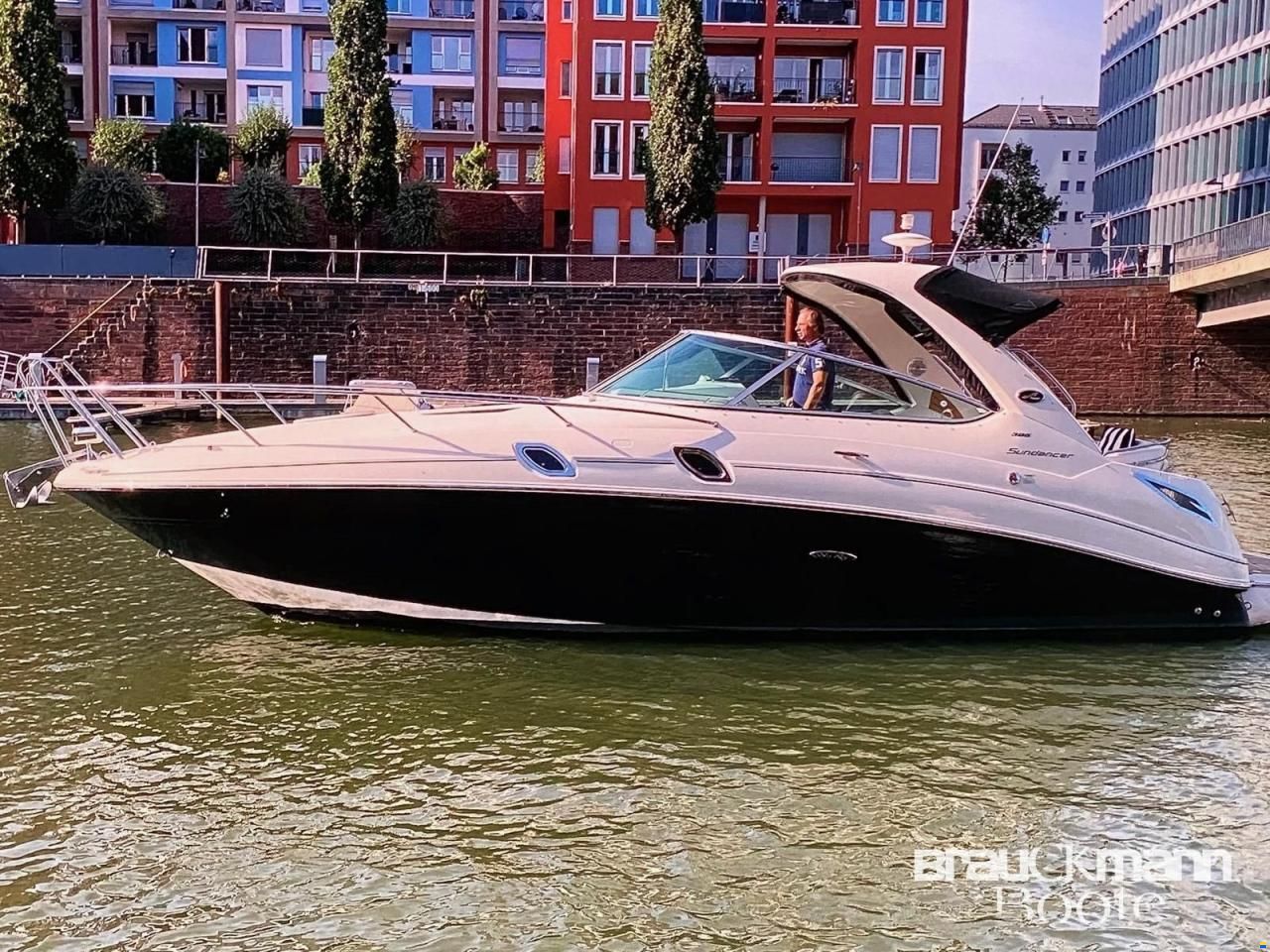 Sea Ray 305 Sundancer