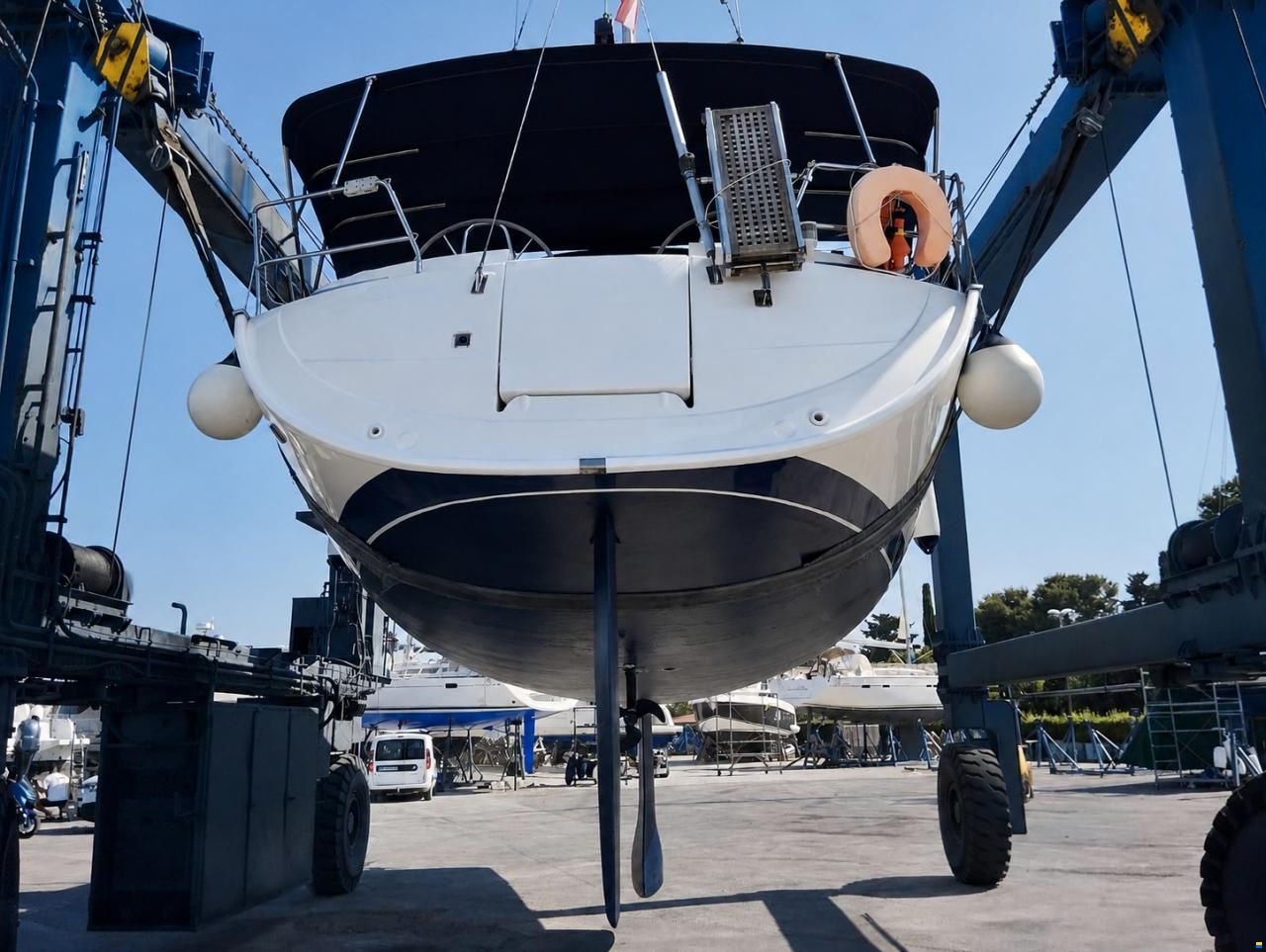 Bavaria Vision 44