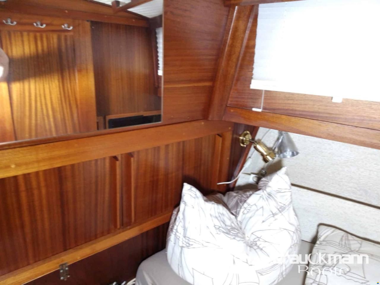 Nauticat 33