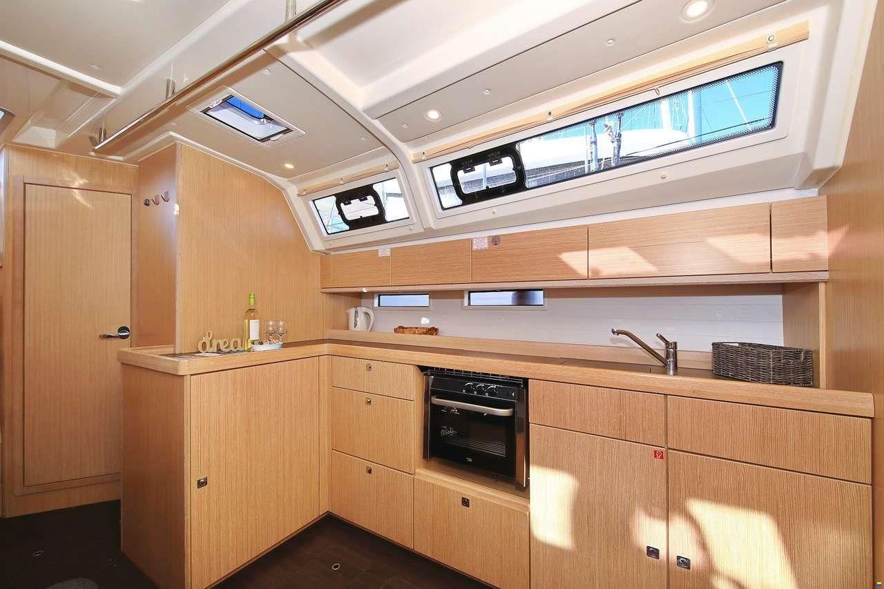 Bavaria CRUISER 46