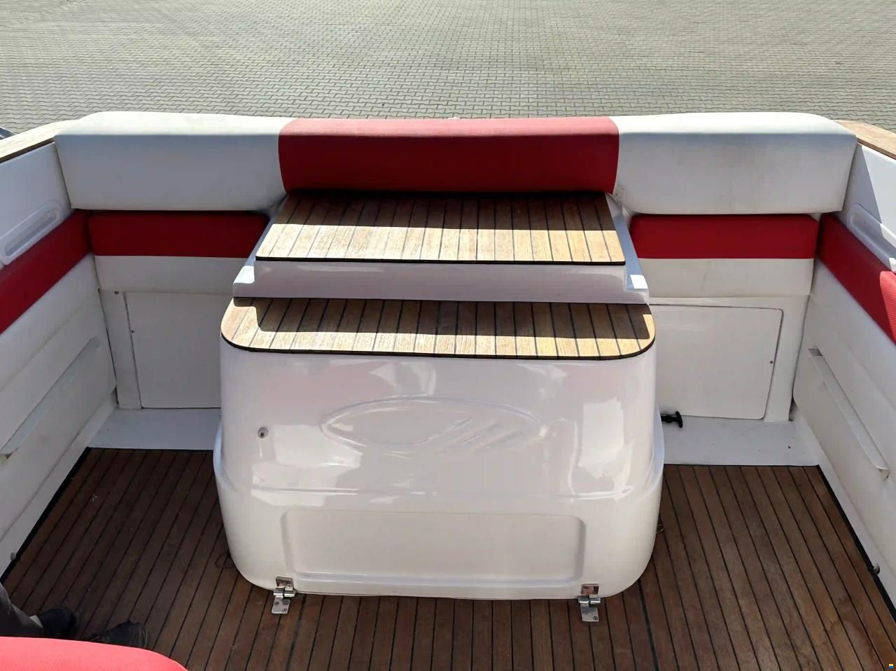 Maxum 2300 SC