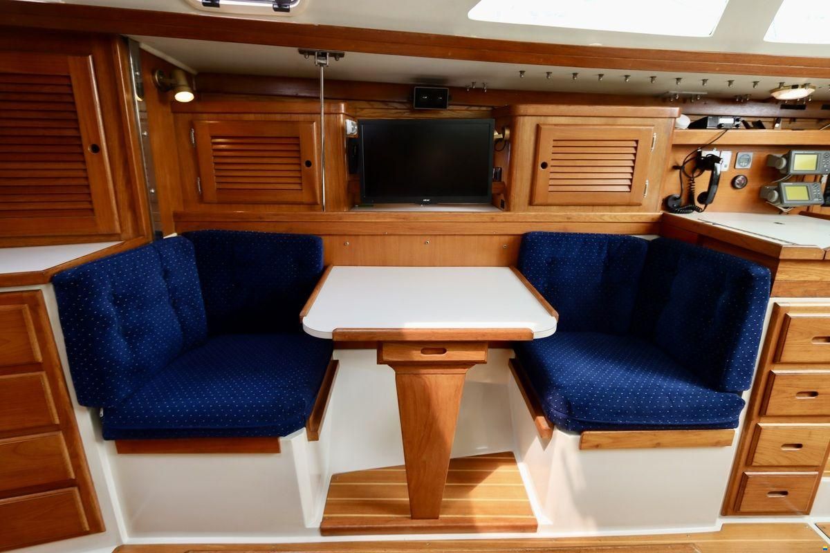 Catalina 36