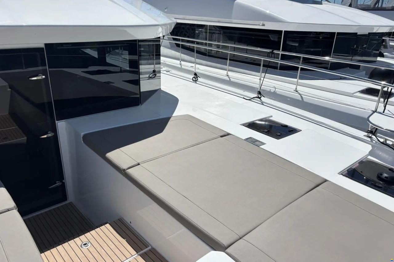 Leopard 53 Powercat