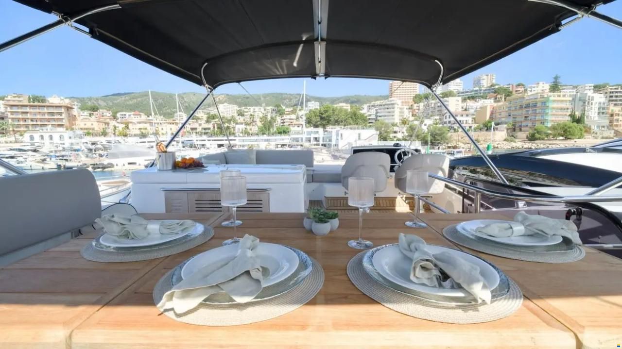 Sunseeker Manhattan 52