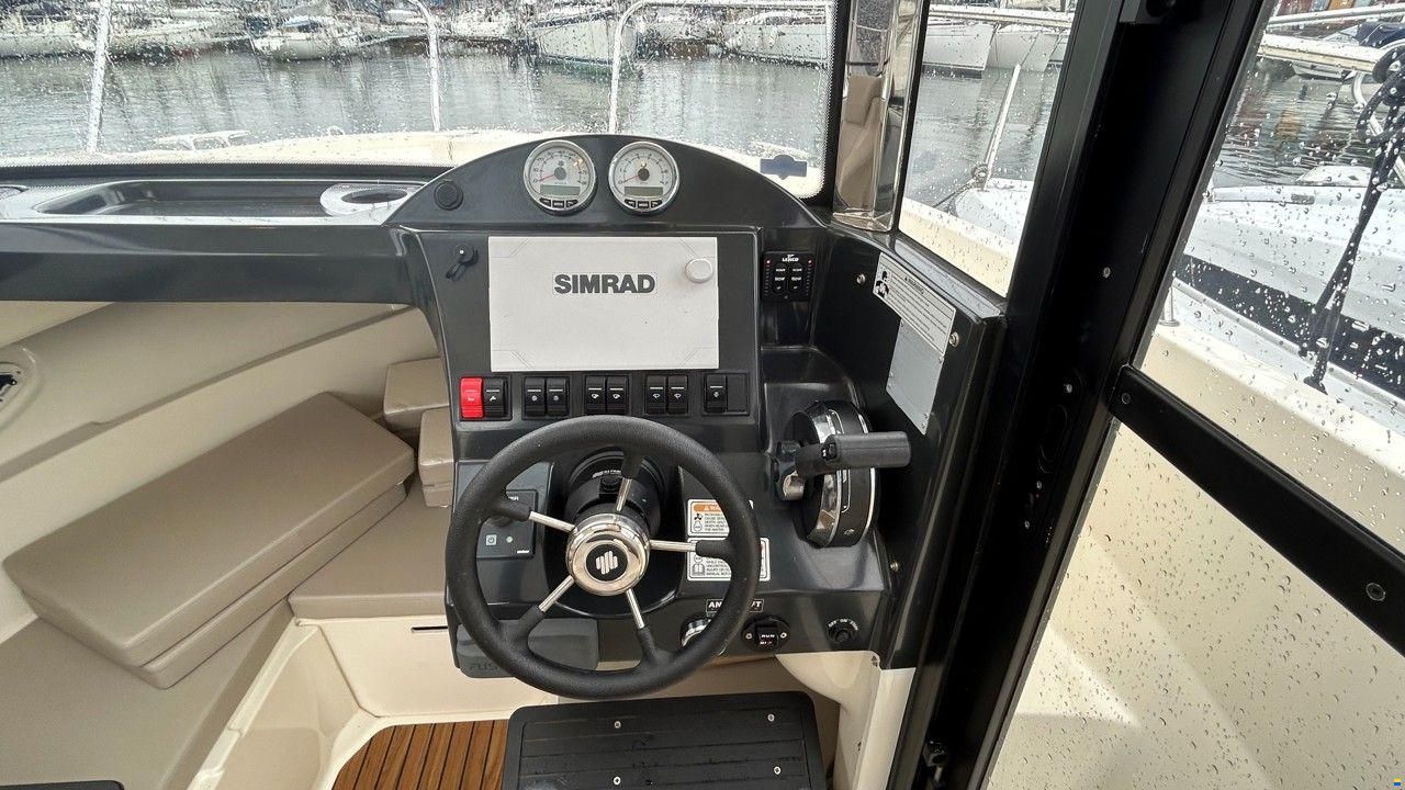 Quicksilver 755 PILOTHOUSE