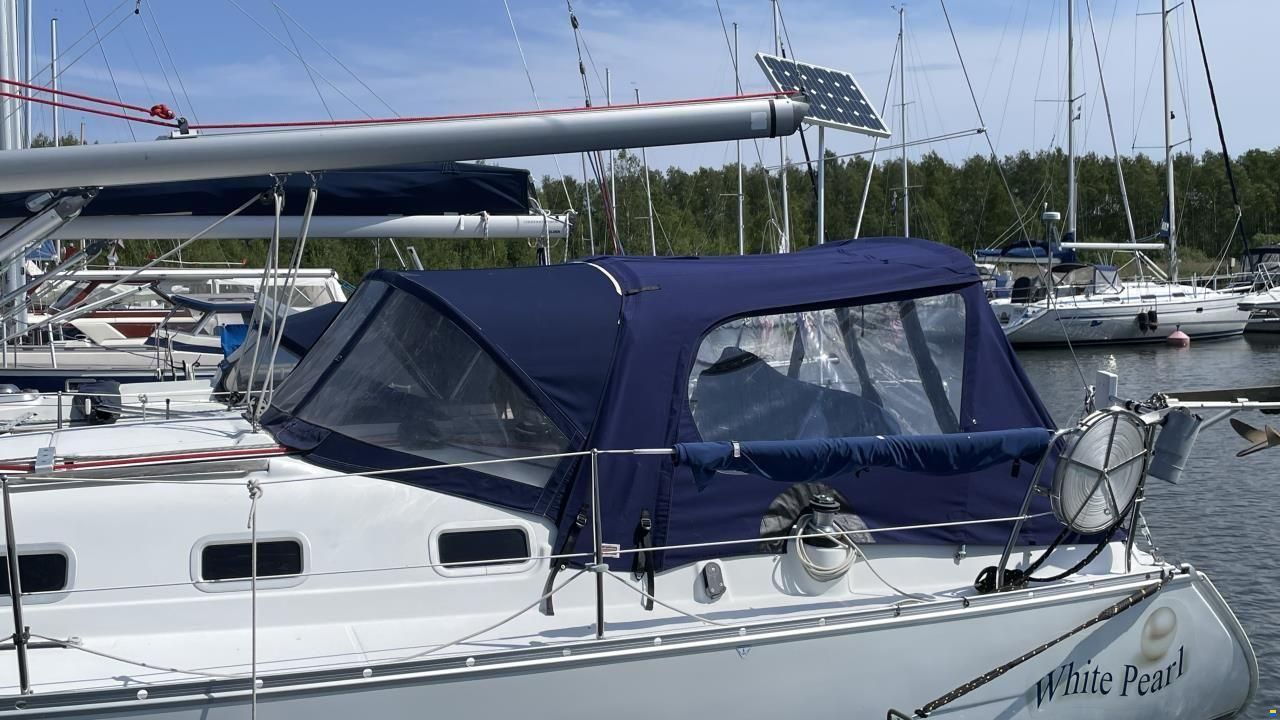 BENETEAU SEGELB&Aring;TAR OCEANIS 323