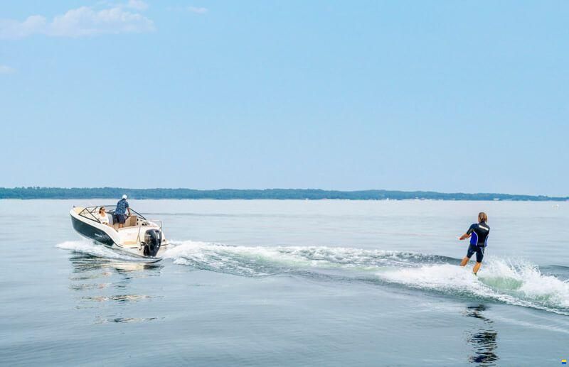 Quicksilver 605 Activ Cruiser